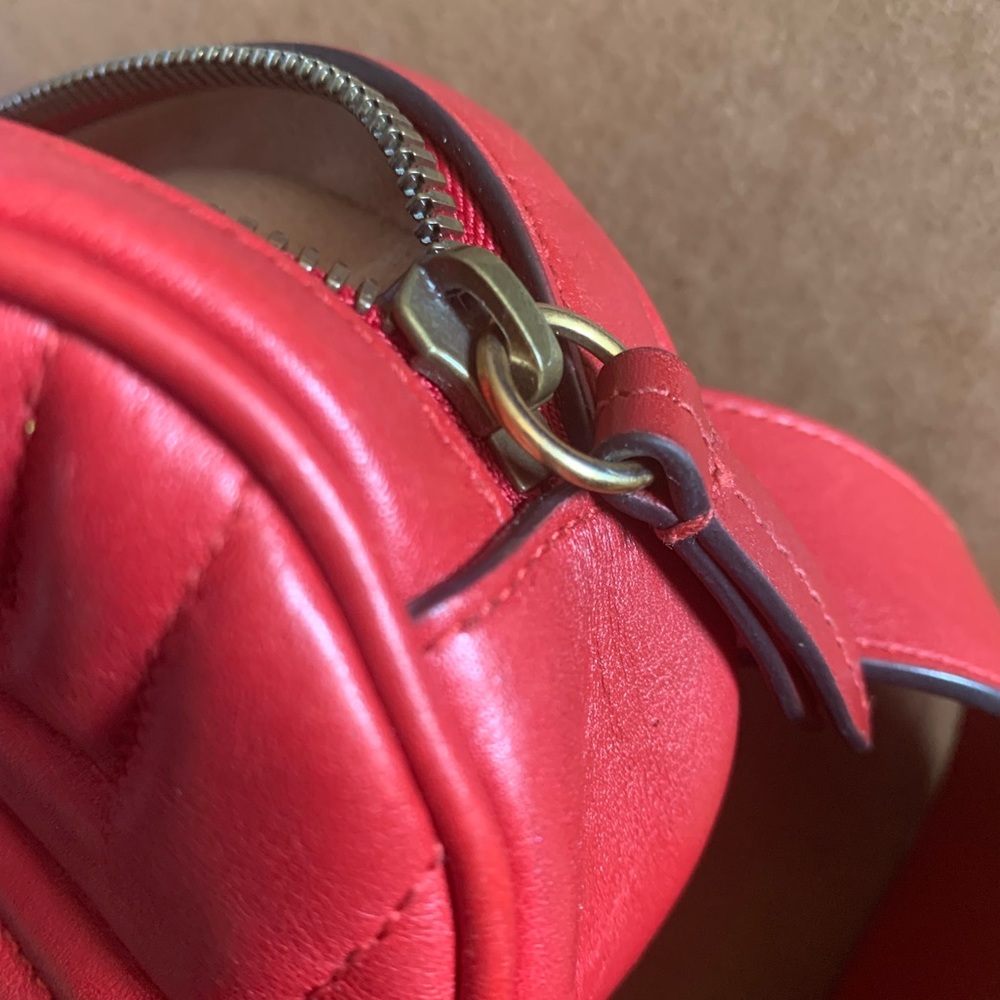 ❤️✨GORGEOUS ✨❤️ GUCCI BUM WAIST LEATHER ZIPPER BAG - Picture 12 of 16